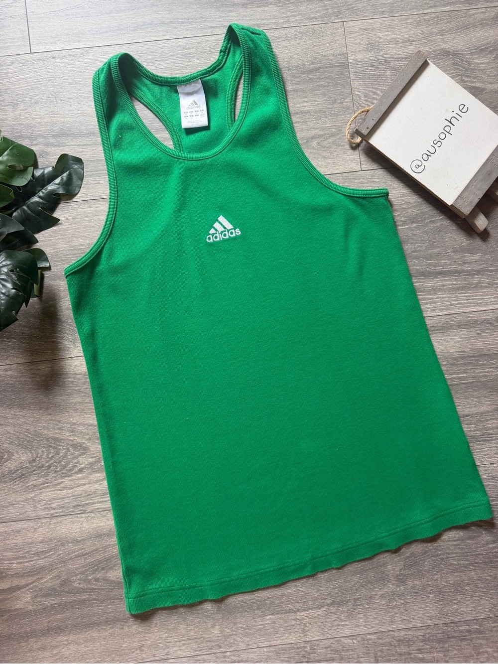 Vintage adidas 2007 Kelly Green Ribbed Racerback Athletic Tank w White Logo. XL